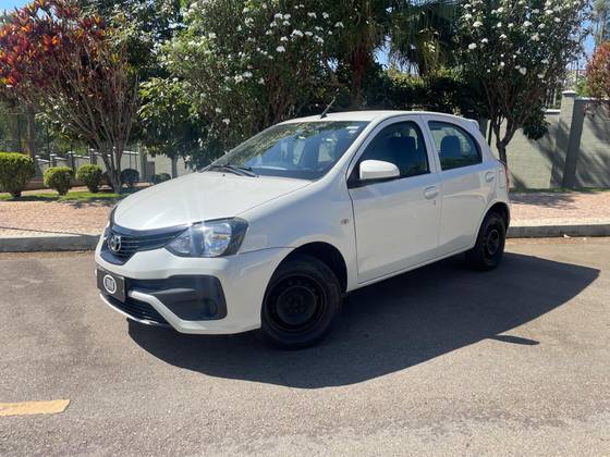 TOYOTA ETIOS 1.3 X 16V FLEX 4P MANUAL